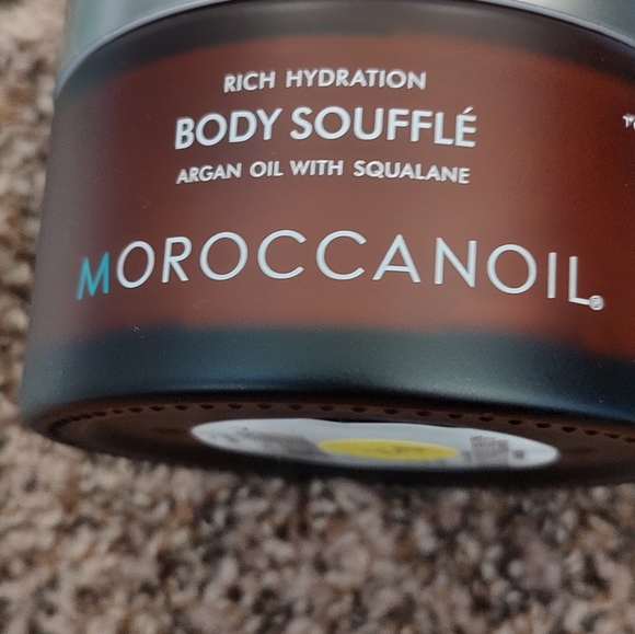 Moroccanoil Tie Dye Cosmetic Bag with Assorted Products - Picture 6 of 7